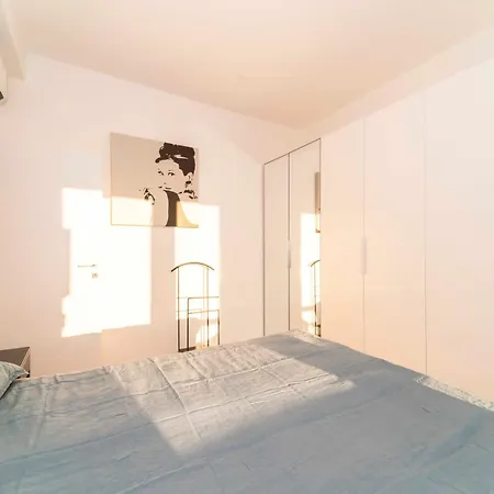 Apartment Eina27